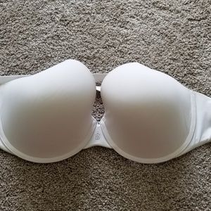 Victoria Secret 38DDD bra EUC